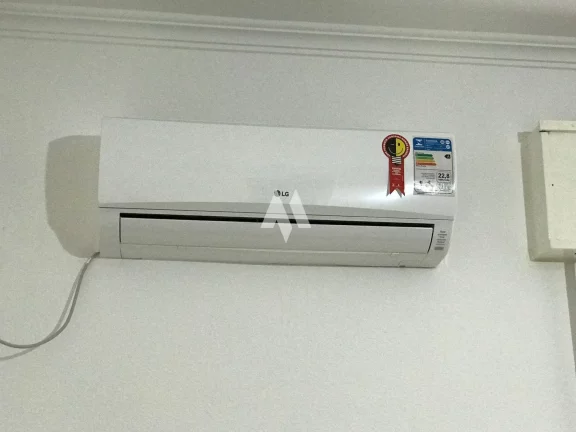 Imagem Apartamento 3 quartos mobiliado a 1 quadra da praia no coração do Gonzaga!
