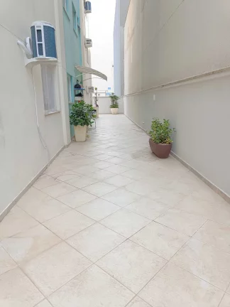Imagem Apartamento com 3 dormitórios sendo 1 suíte e 1 vaga garagem no Centro de Balneário Camboriú