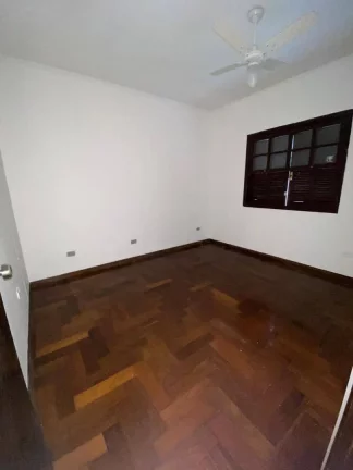 Imagem Casa com 3 dormitórios para alugar, 240 m² por R$ 4.478,45/mês - Vila Luzita - Santo André/SP