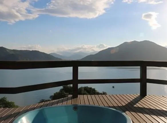 Imagem Sobrado à venda, 500 m² por R$ 3.710.000,00 - Barra da Lagoa - Ubatuba/SP