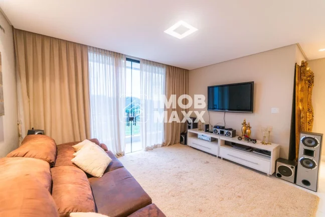 Imagem Luxuosa Casa no Cond. Quintas do Sol com 4 Suítes e 430m²