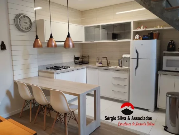 Imagem Apartamento Duplex Mobiliado a Venda no Vila Capivari em Campos do Jordão.