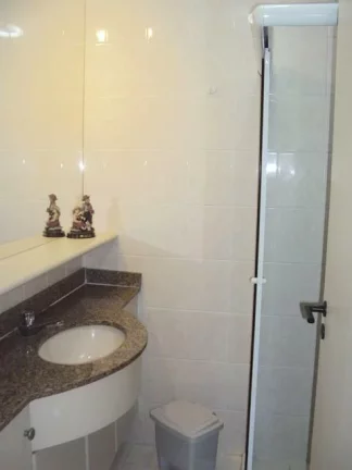 Imagem Local Nobre, Morro do Maluf, Prédio Novo, Lazer, 2 Garagens, Excelente Apartamento,50 Metros da Praia da Enseada ou Pitangueiras.