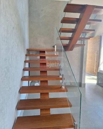 Imagem Casa independe com 4 suítes, Foguete - Cabo Frio.