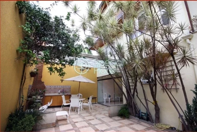 Imagem Casa de Condomínio no alto da boa vista com 4 dormitórios, sendo duas suítes, 4 vagas de garagem,...
