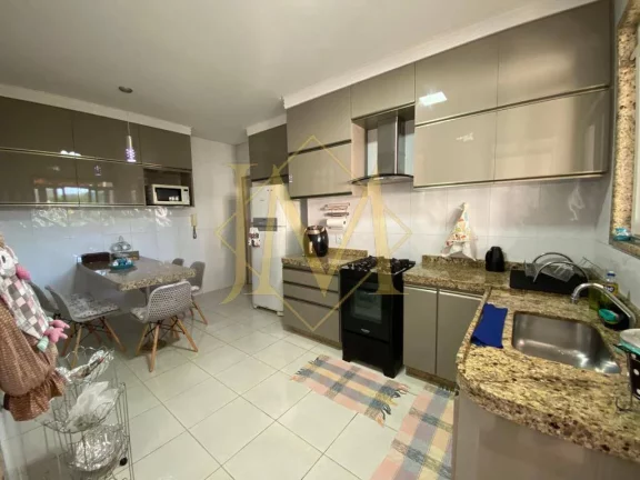 Imagem Casa com 340m² de construção, área gourmet, Caladinho de Baixo
