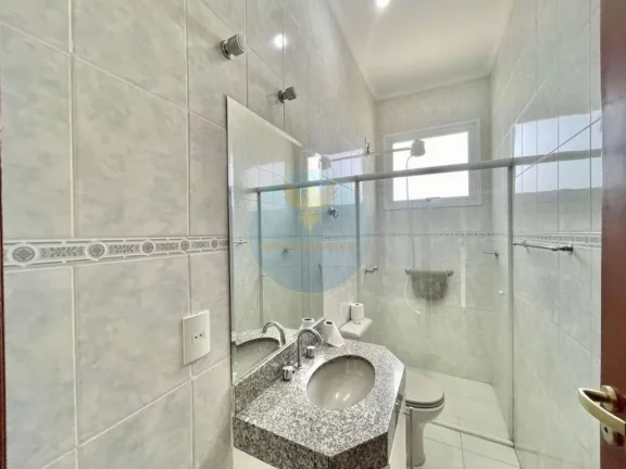 Imagem Casa em Condomínio a Venda no bairro Granja Viana - Carapicuíba, SP