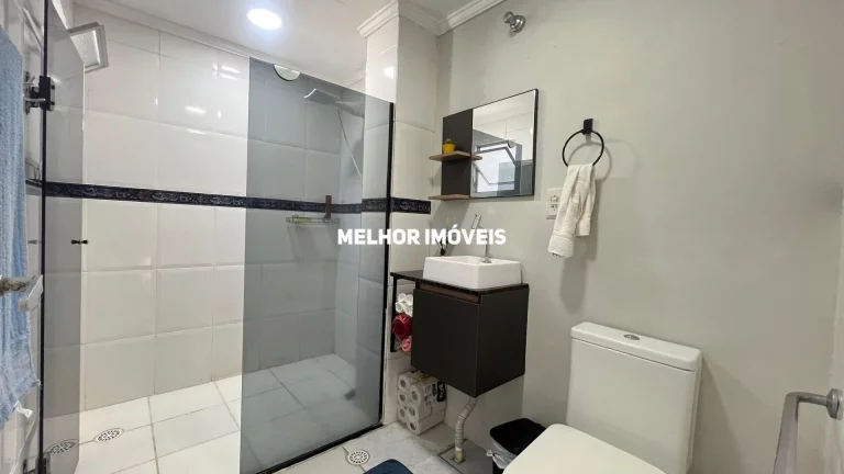 Imagem Apartamento com 02 quartos à Venda na quadra do mar de Balneário Camboriú