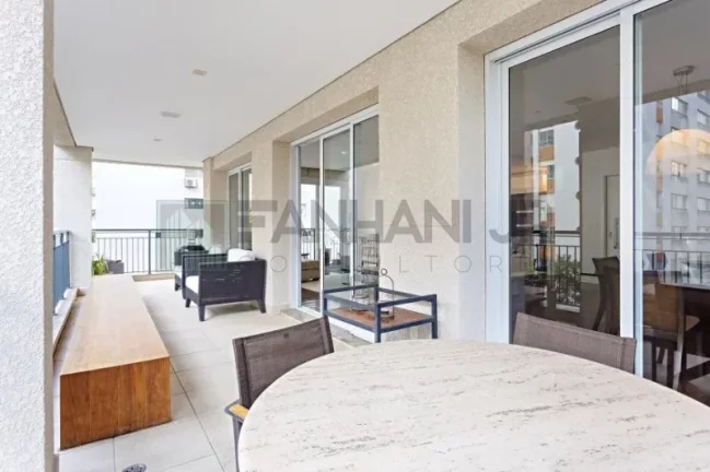 Imagem Apartamento de alto padrão com 4 quartos e 4 vagas no Jardim Paulista, São Paulo-SP - 266m² - Venda ou Locação!