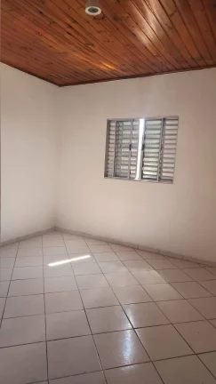 Imagem Casa para locação - 2 dormitórios e vaga de garagem