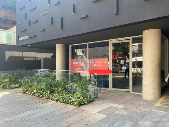Imagem Loja/Ponto Comercial à venda em Pinheiros - São Paulo/SP.
