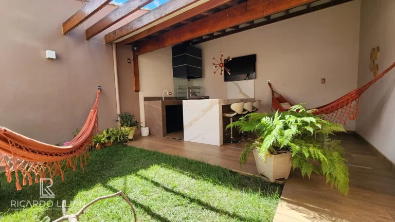 Imagem Guarulhos - Sobrado com 3 dormitorios sendo uma suite, duas vagas e area gourmet - A VENDA!!!