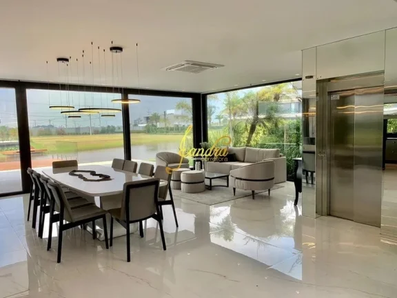 Imagem Sobrado contemporâneo no condomínio Sense mobiliado e decorado