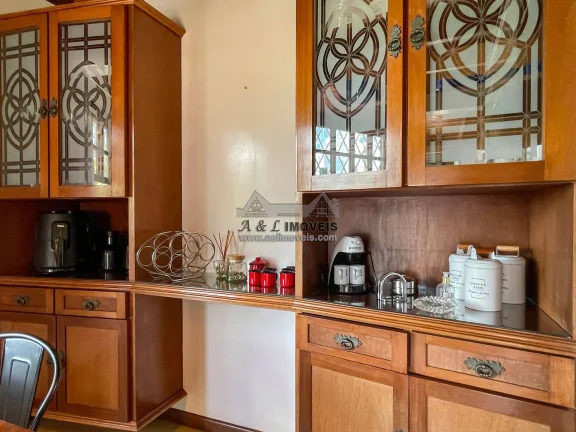 Imagem Casa à venda em Campos do Jordão - Com 97 m2, área gourmet e suíte