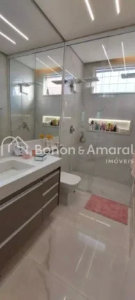 Imagem Linda casa térrea com 166,63m², acabamento em porcelanato, granito e vinílico. Conta com 3 quarto...