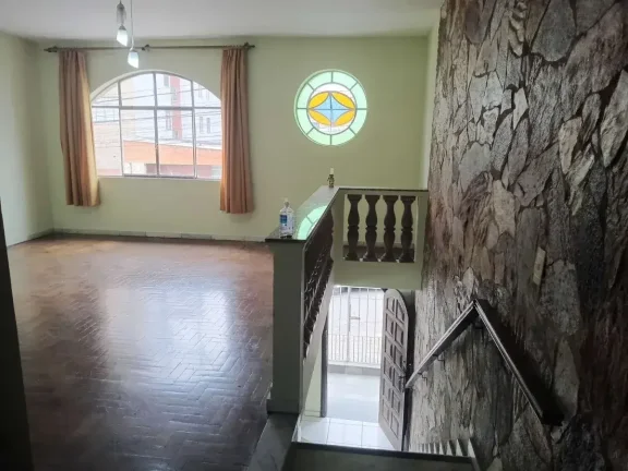 Imagem Casa à venda em Barbacena, Centro, com 3 quartos, 115m2