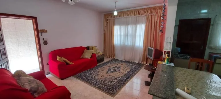 Imagem CASA COM PISCINA 3 DORM. OTIMO BAIRRO