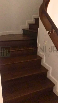 Imagem Aluguel de Casa Comercial no Jardim América, São Paulo-SP: 8 salas, 20 vagas de garagem, 500 m² de área.