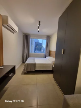 Imagem Kitnet com 1 quarto, 30,29m2, à venda em Porto Alegre, Centro