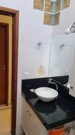 Imagem Sobrado com 2 dormitórios sendo 1 suíte à venda, 210 m² por R$ 387.000 - Vila Tibério - Ribeirão Preto/SP