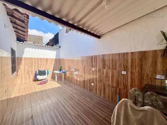 Imagem Casa 2 dormitórios com loja comercial no bairro Boqueirão