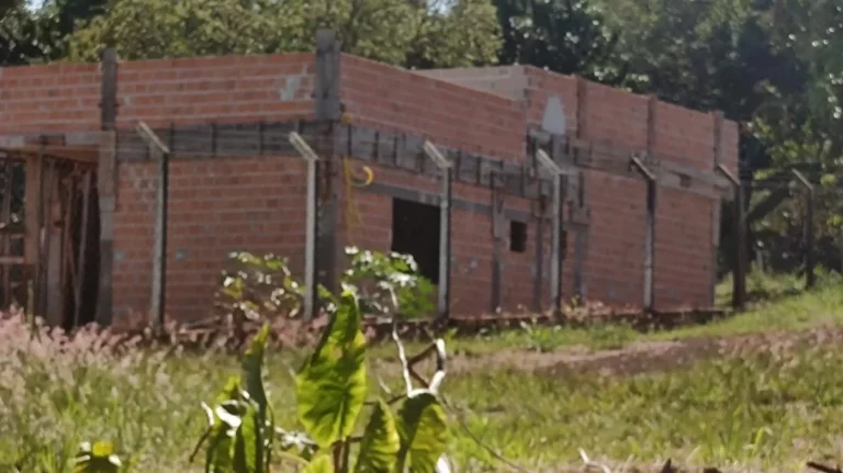 Chácara para Venda em Floresta / PR no bairro CONDOMÍNIO MONTE CARLO RESIDENCE