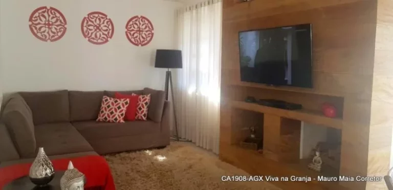 Imagem Casa com 4 dormitórios à venda, 288 m² -Granja Viana - Carapicuíba/SP