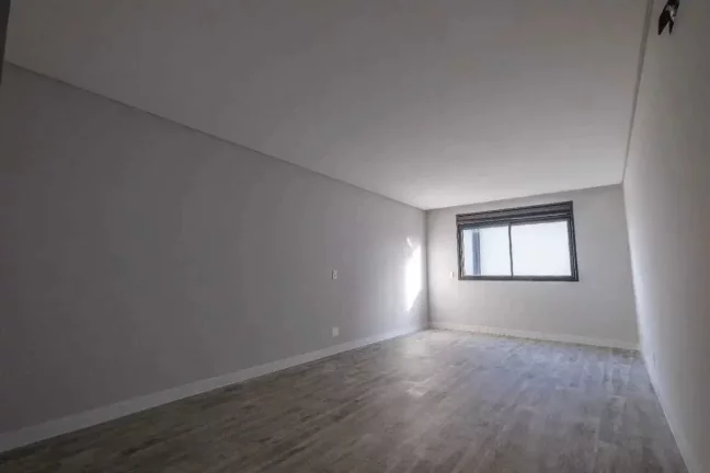 Imagem Casa com 4 dormitórios sendo 3 suítes e 2 vagas - Rio Tavares, Florianópolis/SC