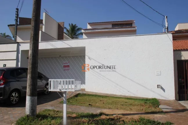 Imagem Casa comercial e ou residencial com piscina, sauna...