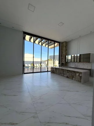 Imagem Casa à venda no Residencial Goiânia Golfe Clube - Goiânia/GO
