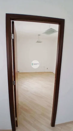 Imagem Conjunto Comercial, 76,11m2, à venda em Curitiba, Centro