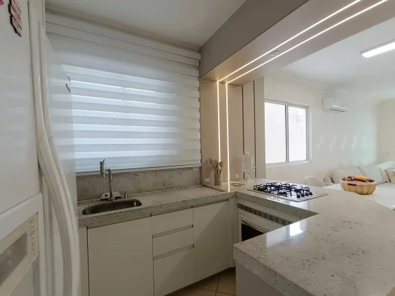 Imagem Apartamento com 3 dormitórios sendo 1 suíte e 1 vaga garagem no Centro de Balneário Camboriú