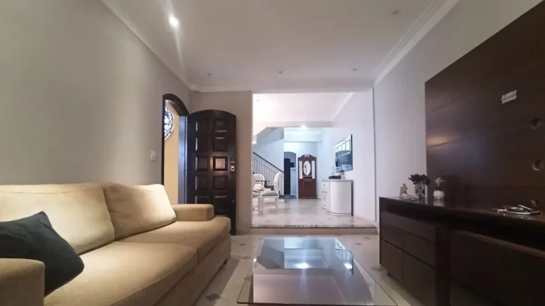 Sobrado com 3 dormitórios à venda, 183 m² por R$ 580.000 - Vila Ponte Nova - Cubatão/SP