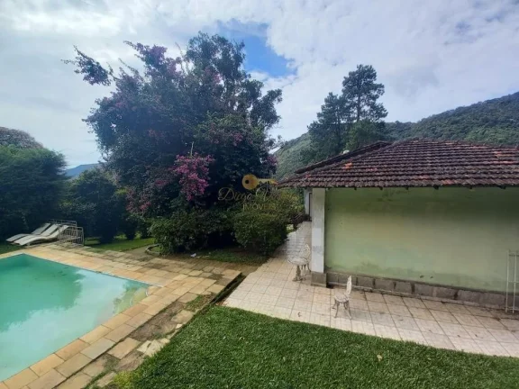 Imagem Casa para Venda em Teresópolis / RJ no bairro Cascata dos Amores