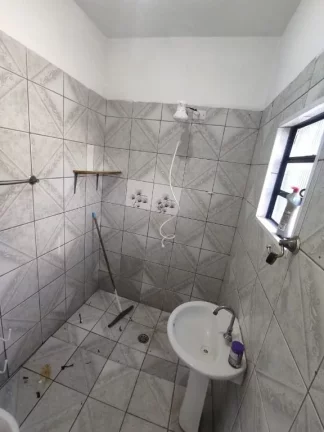 Imagem Casa com 1 dormitório para alugar, 110 m² por R$ 1.305,00/mês - Parque Santa Rosa - Suzano/SP