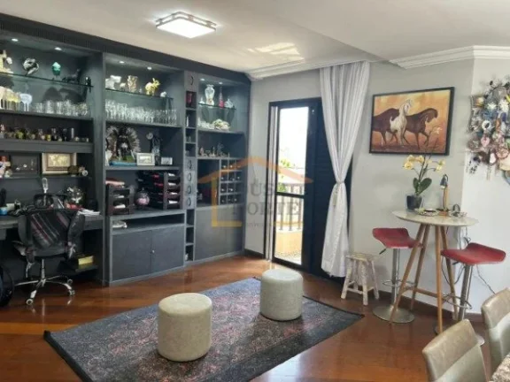 Imagem Apartamento à venda com 216 m² de área útil, distribuído em 3 dormitórios, sendo 3 suítes, pr...
