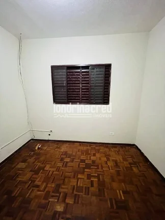 Imagem Casa à venda na Zona Norte de Londrina com 3 quartos, sala e cozinha integradas, 1 vaga de garagem, 73,25m² construídos em terreno de 137,50m²
