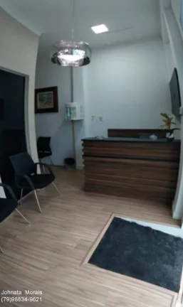 Imagem Ponto Comercial na Rua Arauá - Ótimo para Escritório Corporativo | 126m²