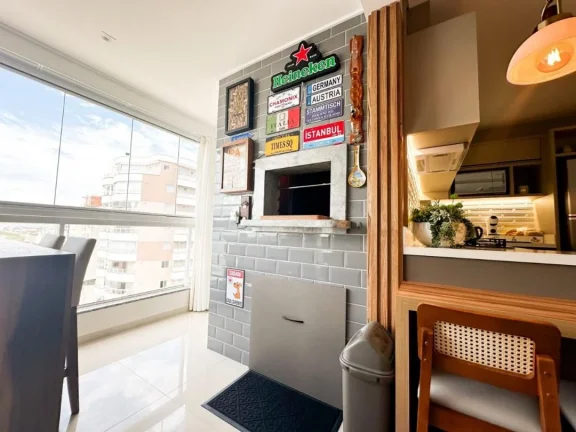 Imagem Apartamento beira mar com 3 dormitórios, sendo 1 suíte, finamente mobiliado e decorado no bairro Gravatá - Adriano Carpes Imóveis vende
