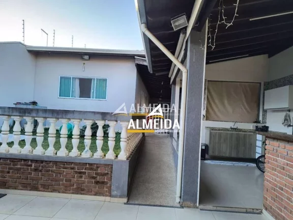 Imagem Casa com 3 dormitórios à venda, 280 m² por R$ 810.000,00 - Ajapi - Rio Claro/SP