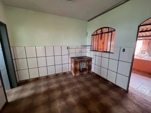 Imagem Casa à venda em Barbacena no Santa Efigênia com 3 kitnet com entrada independente