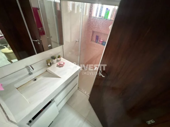 Imagem Casa com 4 dormitórios para alugar, 350 m² por R$ 9.700/mês - Loteamento Portal do Sol I - Goiânia/GO