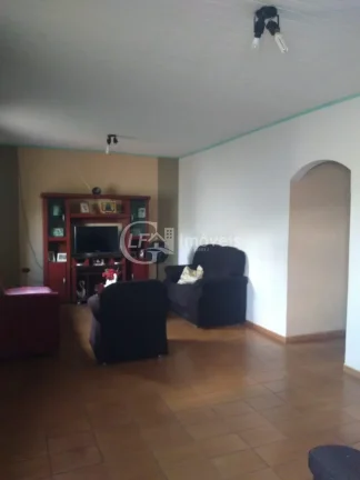Imagem Casa de 4 quartos à Venda no Parque Residencial Rita Vieira, Campo Grande-MS - 140m² - 2 vagas de garagem