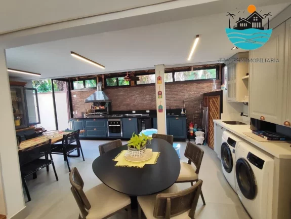 Imagem Casas a Venda em Juquehy, com 03 Suítes, churrasqueira, 02 Vagas, piscina, sauna, serviço de praia147m² de área construída | Juquehy Imobiliária
