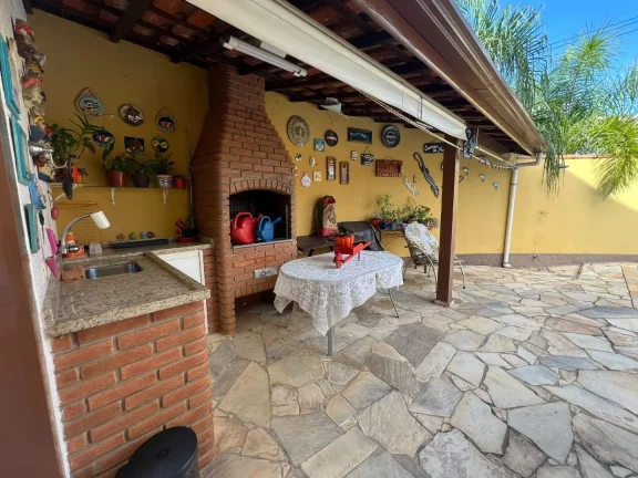 Imagem Sobrado com 4 dormitórios à venda, 154 m² por R$ 899.000,00 - Colônia - Jundiaí/SP
