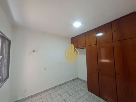 Imagem Casa para locação com dormitórios na zona leste.