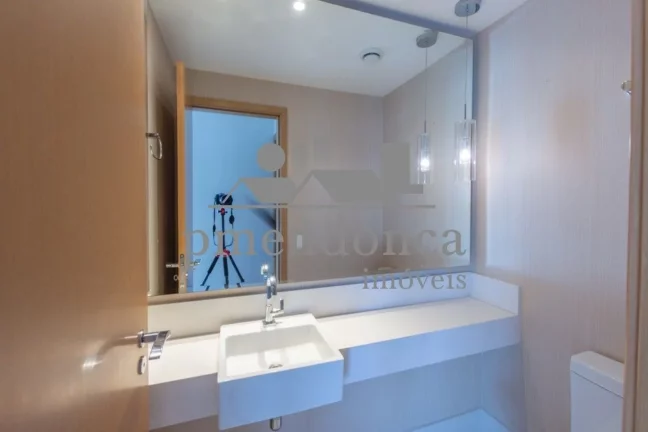 Imagem Alto da Lapa - Apartamento com 4 quartos (3 suítes) e 4 vagas com depósito.