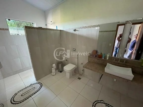Imagem Chácara à venda em Jaraguari-MS, bairro Polomar: 3 quartos, 1 suíte, 3 salas, 4 banheiros, 4 vagas, 380m²!