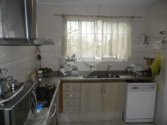 Imagem Sobrado à venda ou para alugar com 4 quartos, sendo 4 suítes, em Butantã, São Paulo - SP