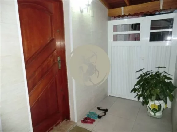 Imagem OPORTUNIDADE! CASA TÉRREA TOTALMENTE REFORMADA, MODERNIZADA, REPLETADE ARMÁRIOS EMBUTIDOS NOVOS, T...